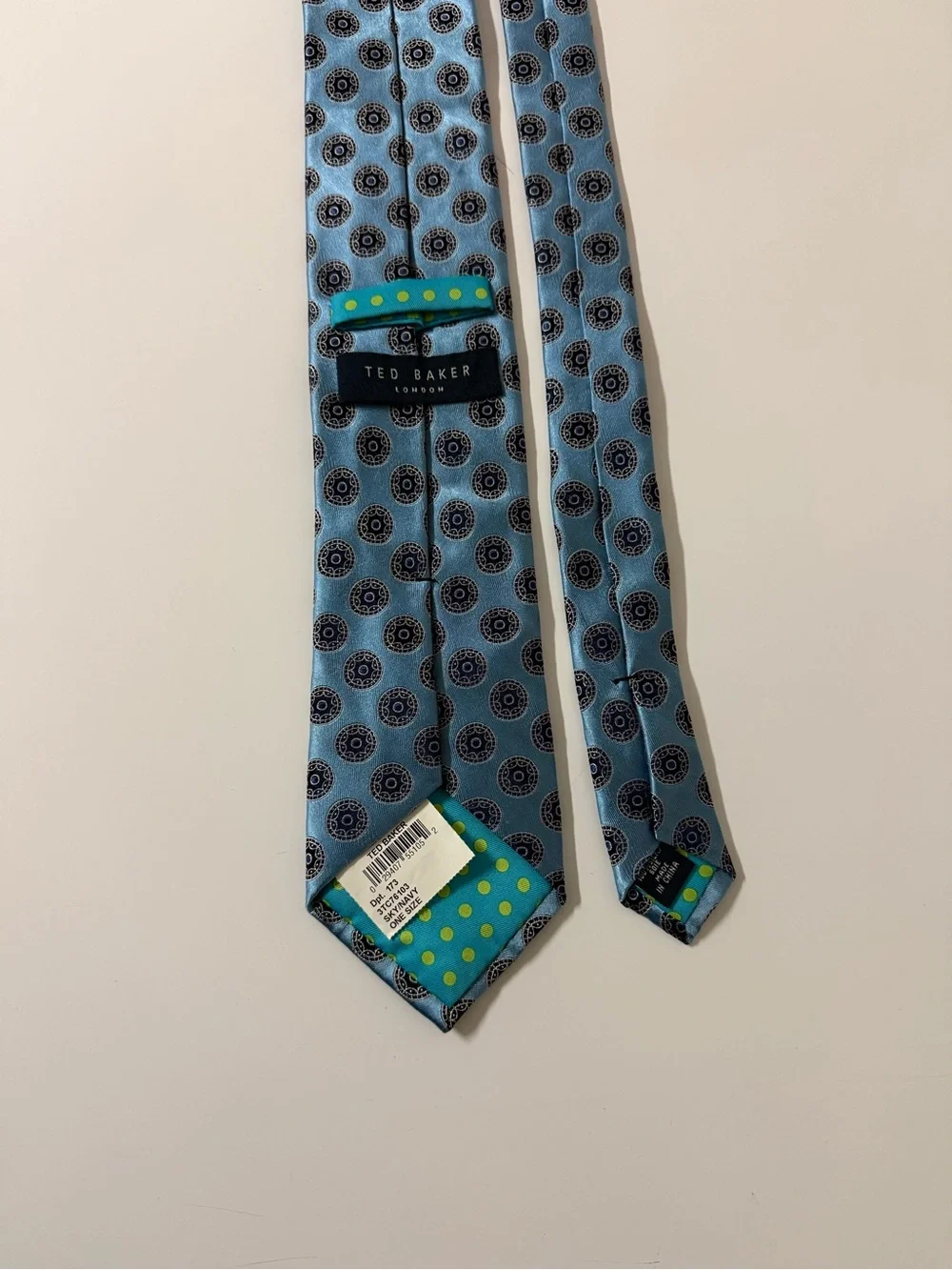 Ted‎ Baker Mens Silk Necktie Light Blue Circle Medallions Polka Dot Lining 58